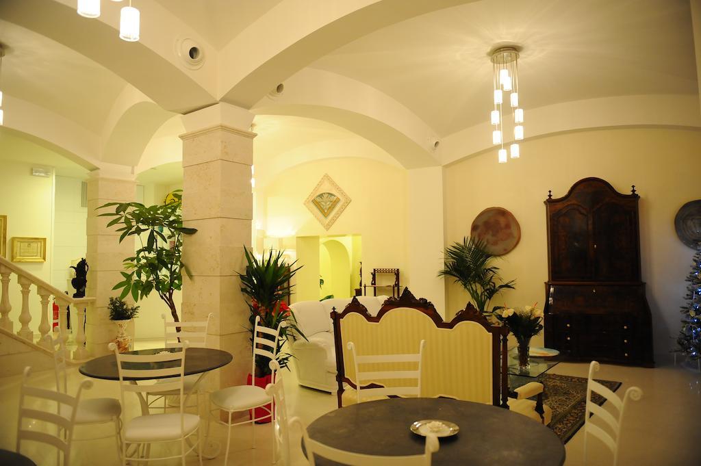Albergo Le Dodici Lune Montecorvino Rovella Екстер'єр фото